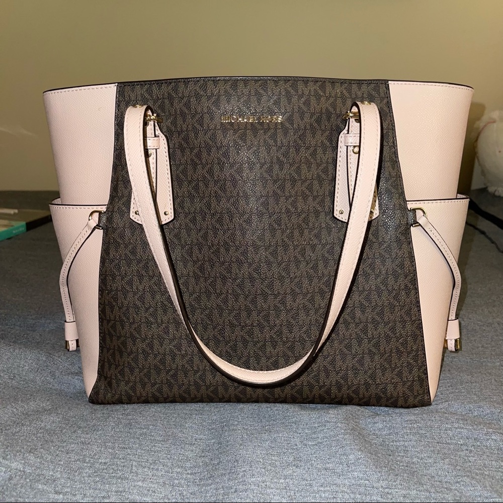 Michael Kors- Voyager Large tote bag